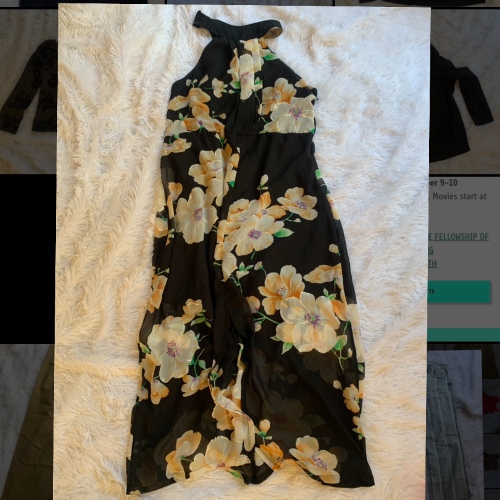 Size L halter style long dress